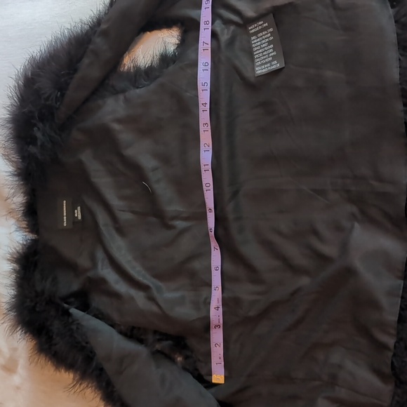Club Monaco Women's Marabou Feather Vest - Size: Medium - Picture 10 of 11